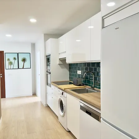 Pier Holidays * لاس بالماس دي غران كاناريا